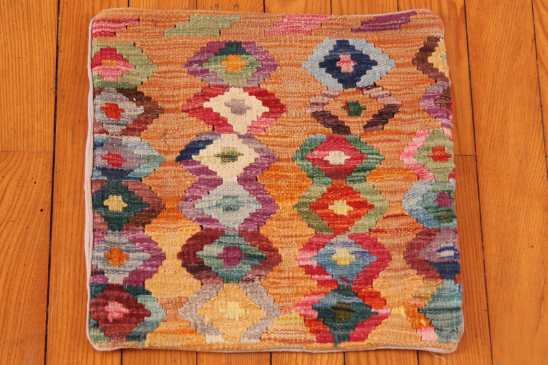 Bunyaad Handknotted Rugs \ Rug Details